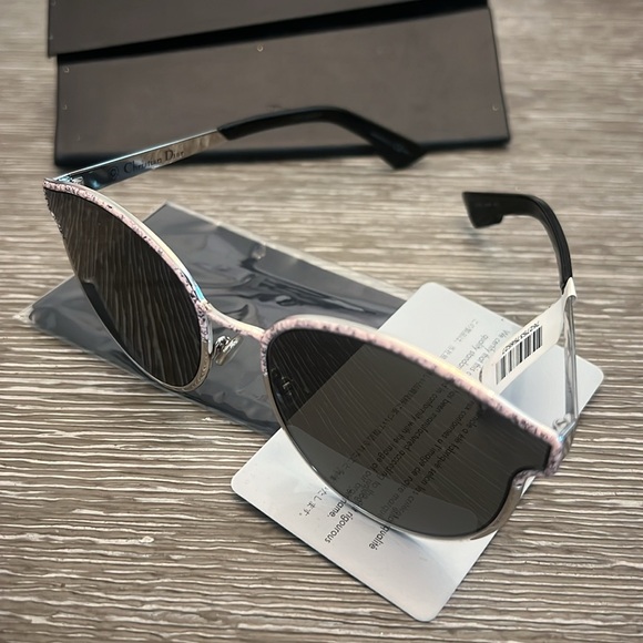 CHRISTIAN DIOR SYMMETRIC PINK MARBLE EFFECT SUNGLASSES - Picture 5 of 9